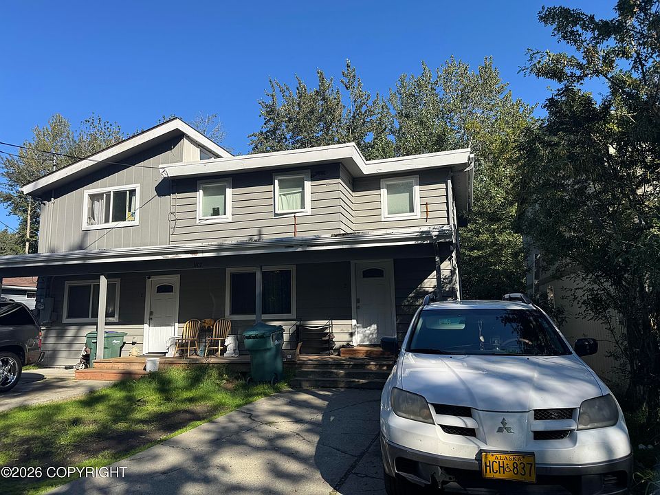 1st image of 3107 Willow St
