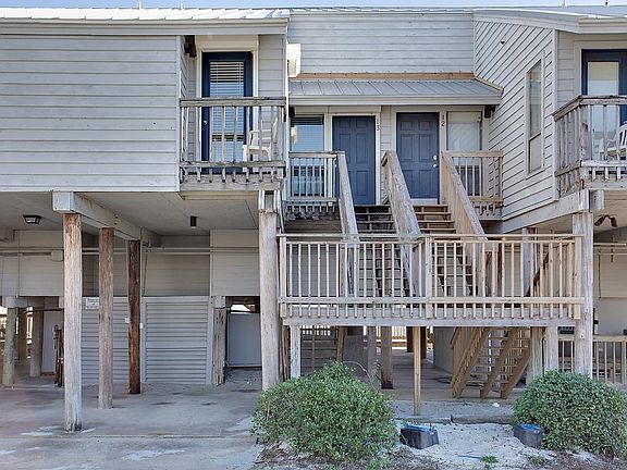 2nd image of 1804 Gulf Beach Dr #I3