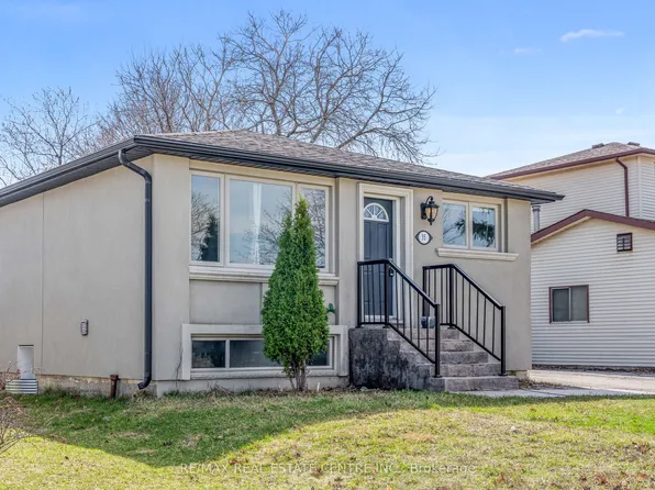 35 Folkestone Ave, Hamilton, ON L8V 4M9