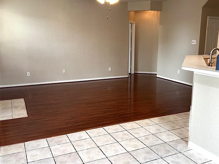 14210 Meadow Estates Ln — Photo 9