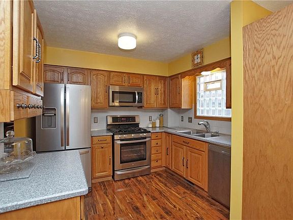 5th image of 287 Barder St