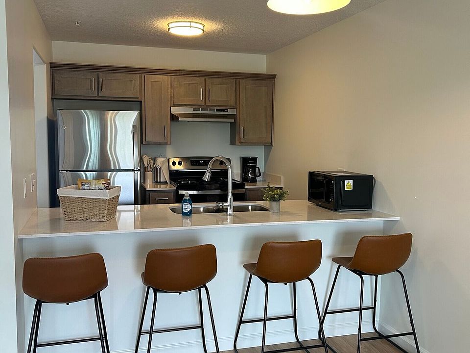2nd image of 9132 Starfire Cir N APT 101