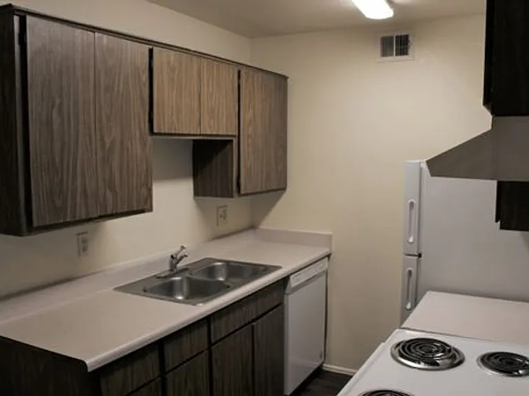 Santuario Apartments — Photo 50