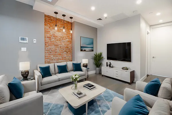 Rented by Skyhigh Realty NYC LLC | media 17