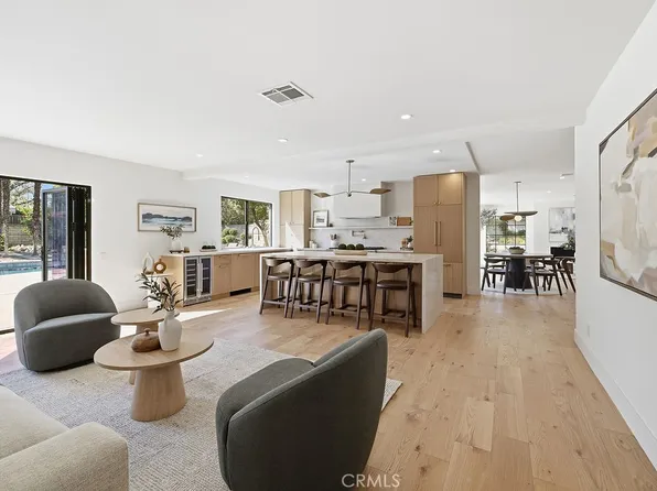 10345 Oso Ave, Chatsworth, CA 91311