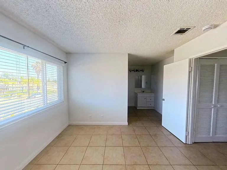 13677 Golden Eagle Ct — Photo 11