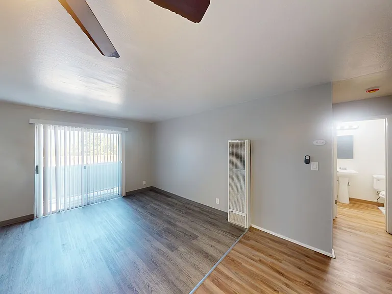 7036 MacArthur Blvd — Photo 11