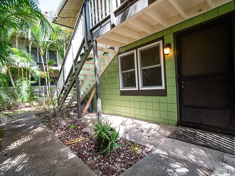 725 Kihapai Pl #B2 — Photo 3