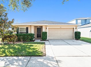 5131 Dancing Bay Ln, Zephyrhills, FL 33543