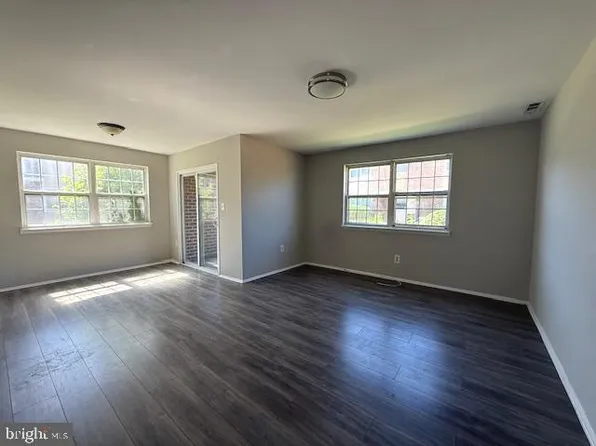 35 Florence Tollgate Pl Unit 1, Florence, NJ 08518