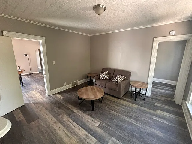 872 West Ave — Photo 10