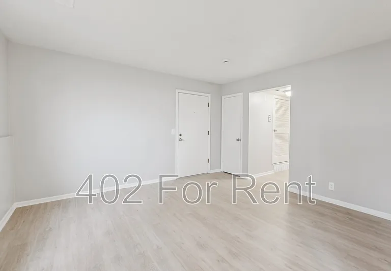8005 S 48th Ave #2 — Photo 9