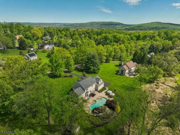 31 Copper Penny Rd, Raritan Twp., NJ 08822