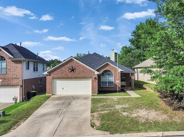 2310 Highland Crossing Dr, Conroe, TX 77304
