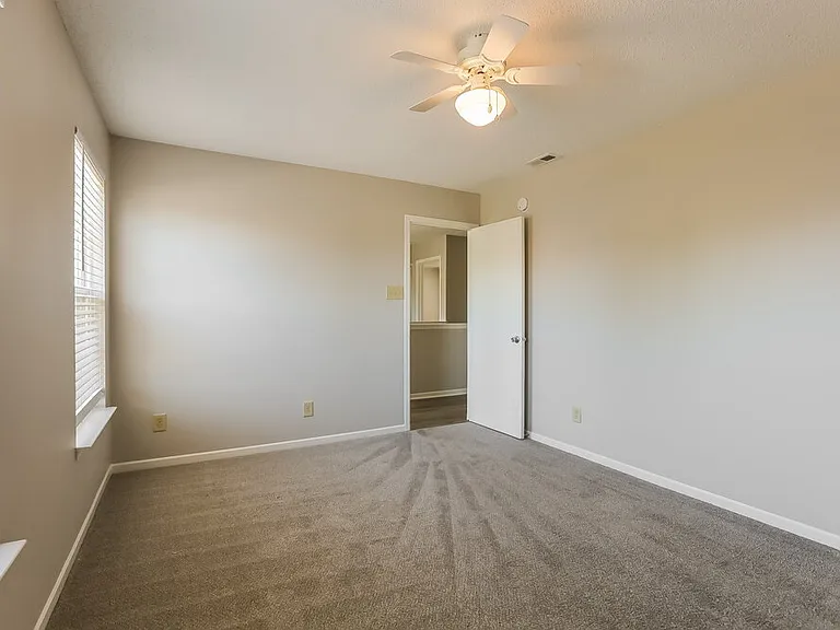 10841 Zimmerman Ln — Photo 12