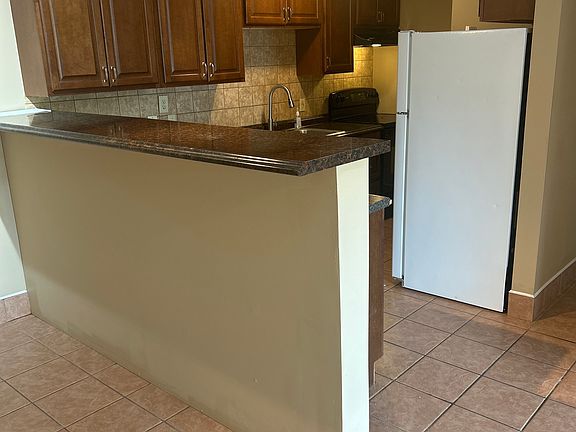 5th image of 205 Simpson Ave APT 312
