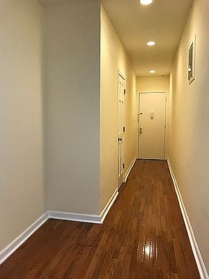5th image of 901 Washington Ave APT 2G