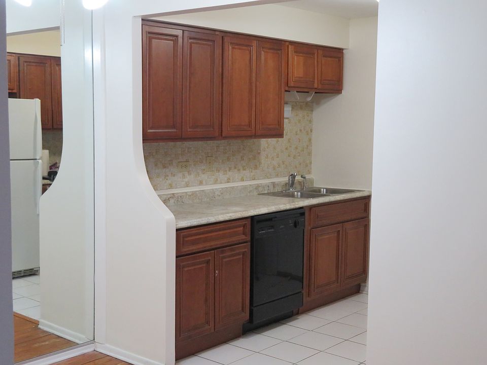 1st image of 9940 153rd St