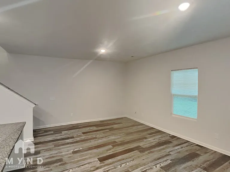 476 Gray St #A — Photo 9