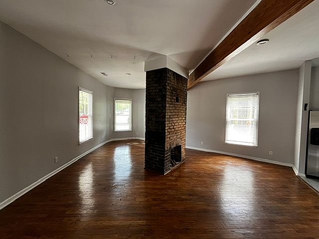 1st image of 240 Boulevard Se