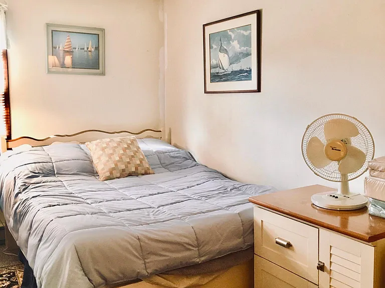 24 Continental Dr — Photo 7