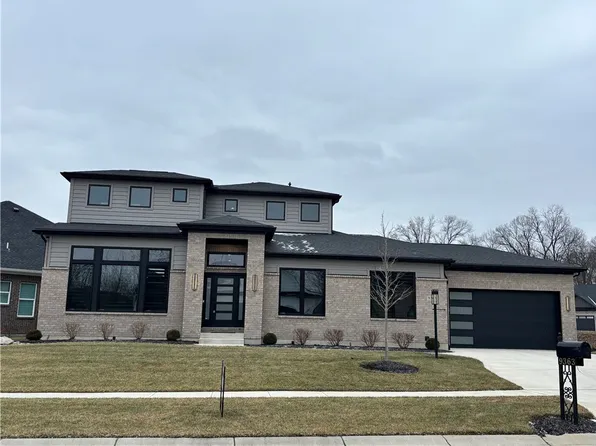 9363 Rochelle Ln, Dayton, OH 45458