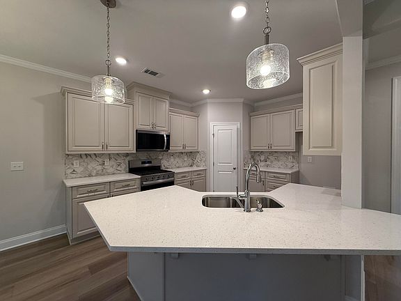 4th image of 930 Lillian Park Drive #Lp119