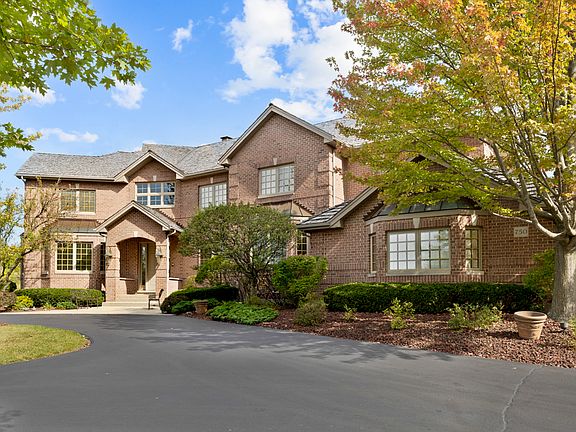 2nd image of 750 Kathryn Ct