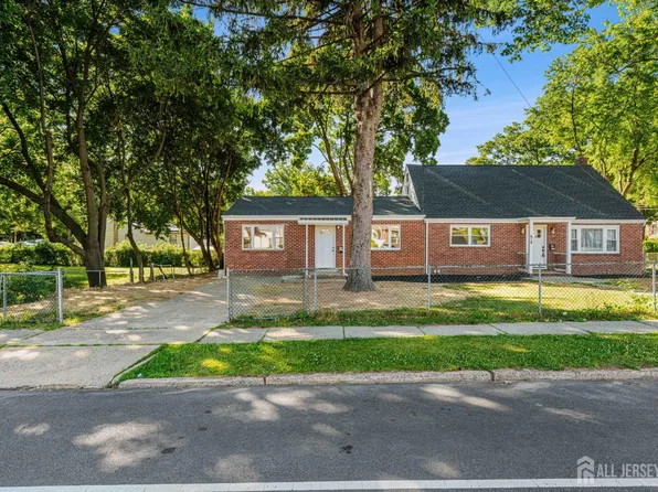 614 Remsen Ave #1, North Brunswick, NJ 08902