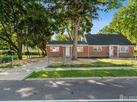 614 Remsen Ave, North Brunswick, NJ