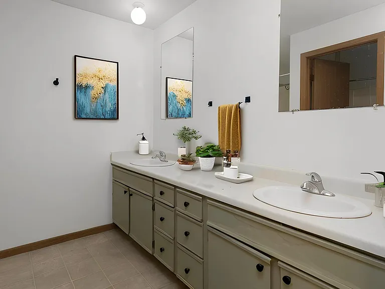 1011 5th Ave S #303 — Photo 3