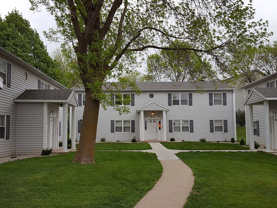 Building (4-plex)