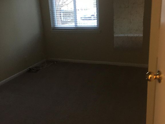 3rd image of 603 Center St APT T4