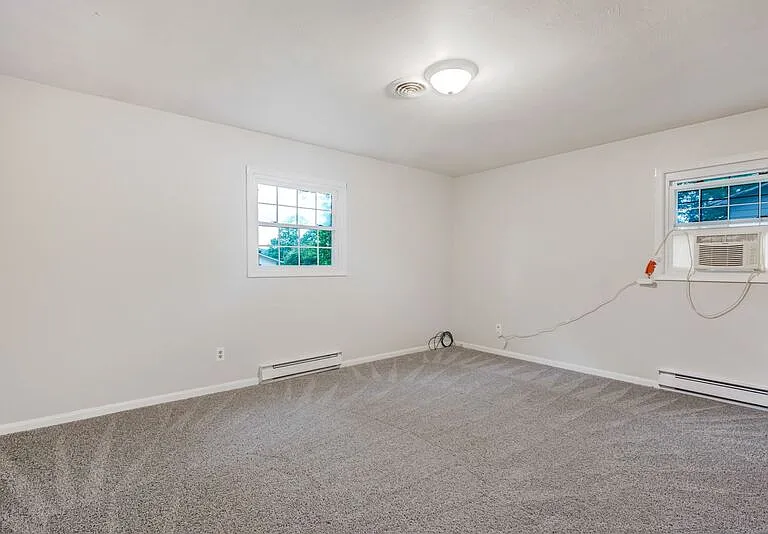 408 Deerwood Dr — Photo 13
