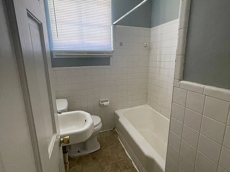 2715 Watson Dr — Photo 8