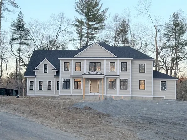 375 Acton St, Carlisle, MA 01741