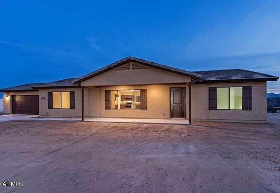3rd image of 52049 W Mayer Blvd