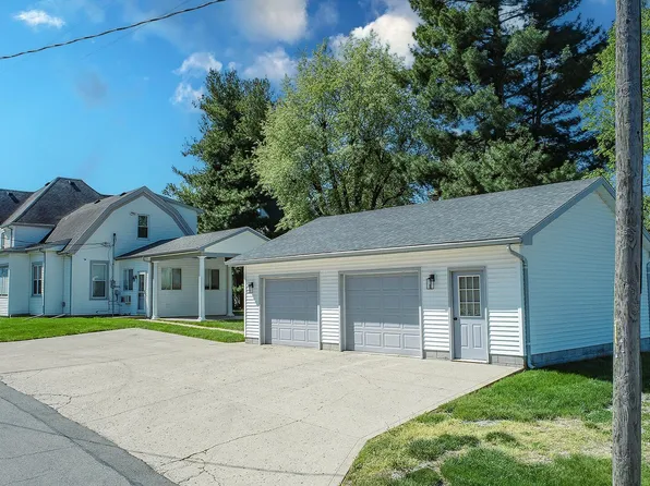 1443 Cypress St, Paris, KY 40361