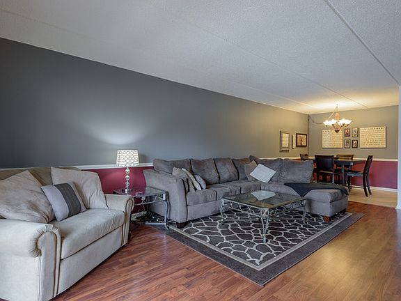 3rd image of 8025 Woodglen Ln APT 208
