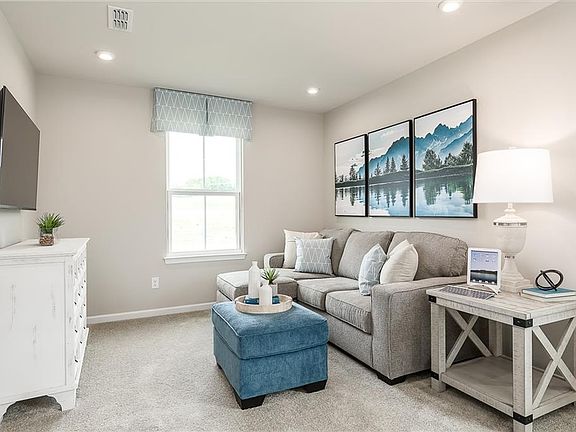 5th image of 417 Watermans Way