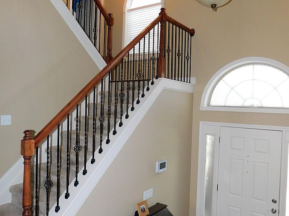 3rd image of 473 Madison Point Dr