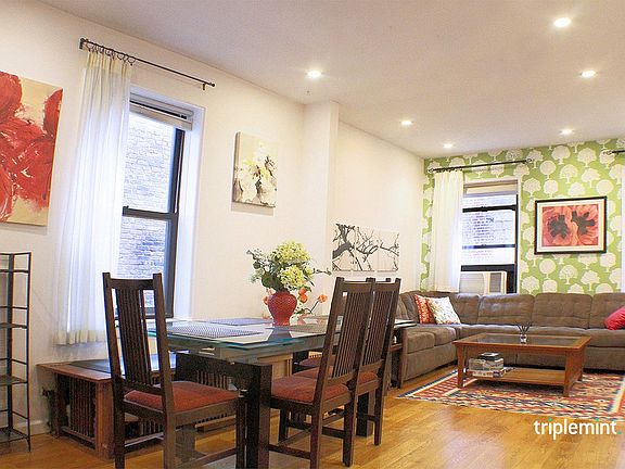 3rd image of 4 W 101st St APT 29