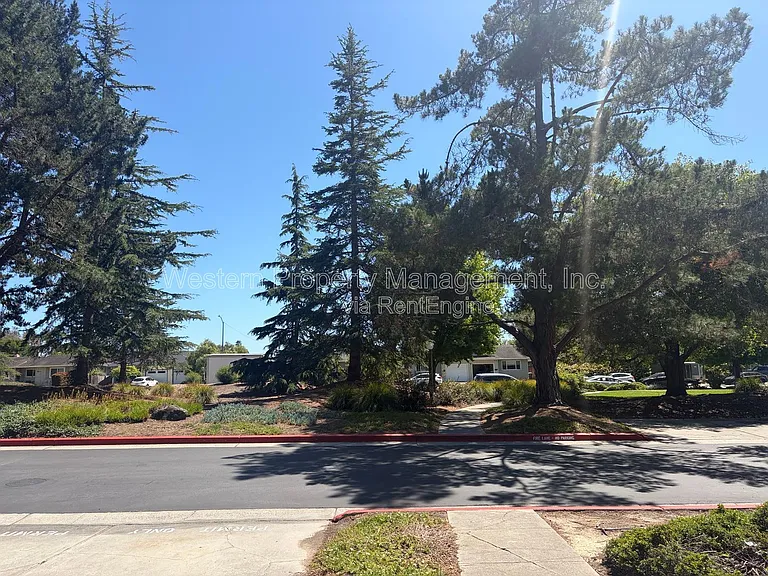 1132 Callas Ln #2 — Photo 22