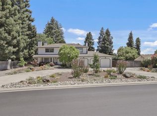 11530 Oak Hill Dr, Oakdale, CA 95361