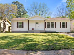 1104 Redbud St, Denison, TX 75020
