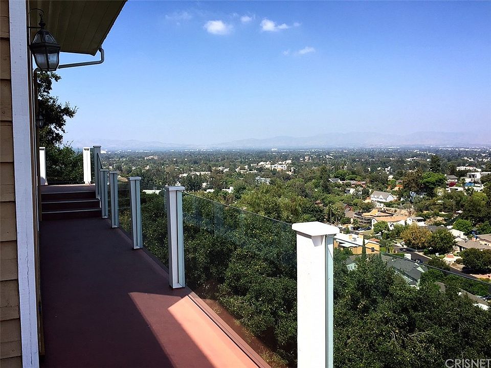 1st image of 3834 Avenida Del Sol