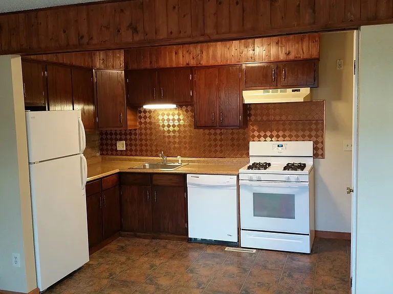 600 South St #606 — Photo 3