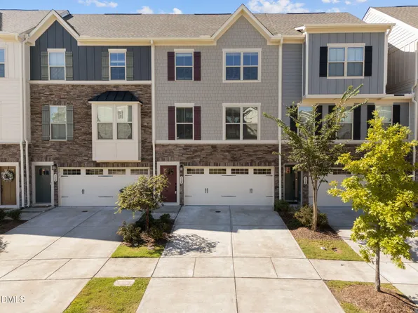 738 Channing Park Cir, Cary, NC 27519