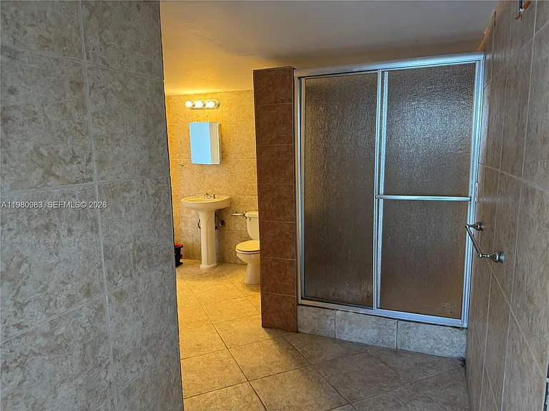 16740 NE 9th Ave #608 — Photo 9