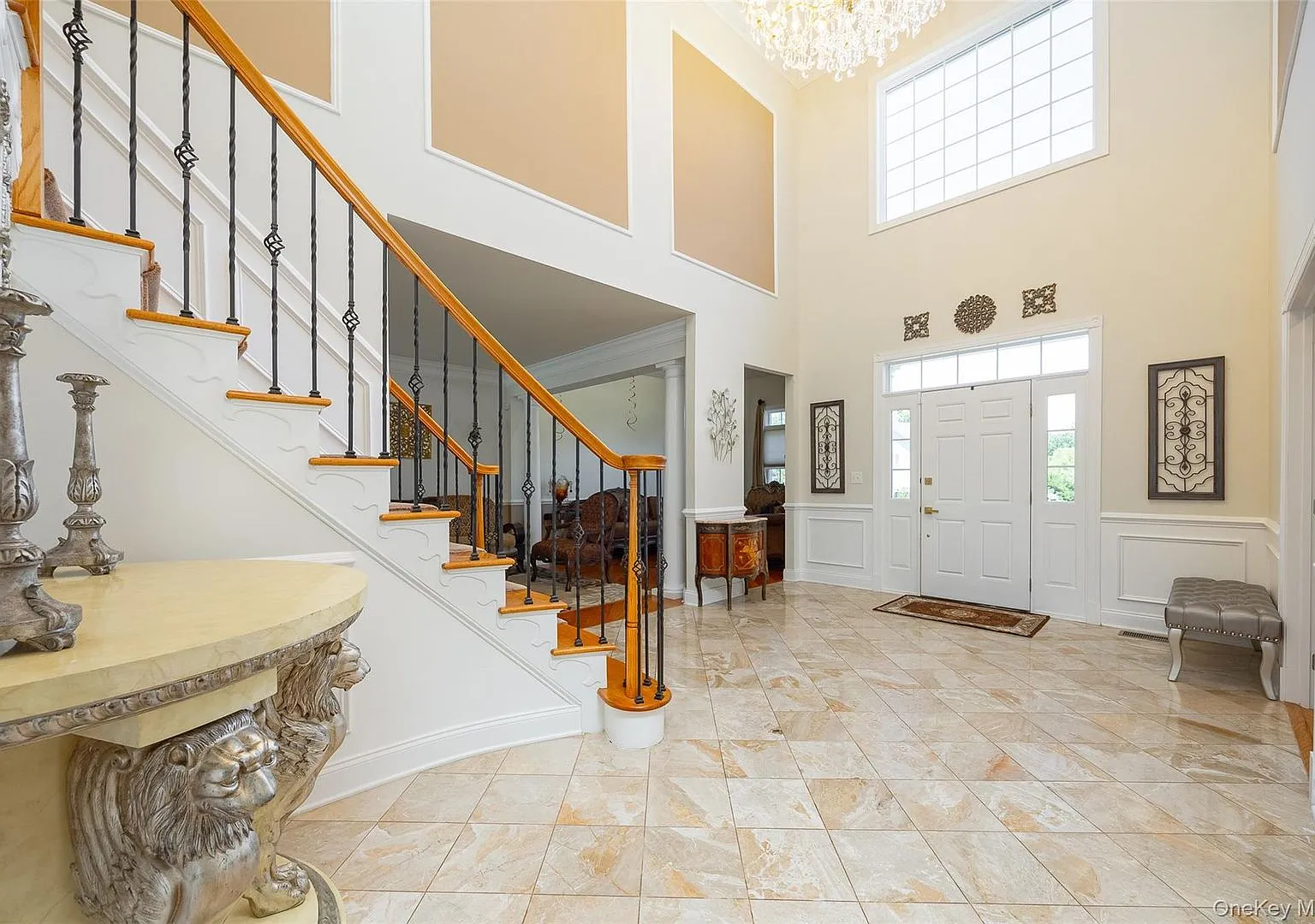 5 bed, 5.5 bath, 6888 sqft, $6,500 — Photo 3